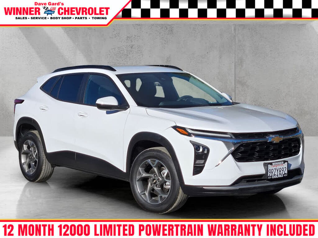 2025 CHEVROLET Trax