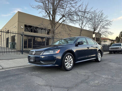 2015 VOLKSWAGEN Passat