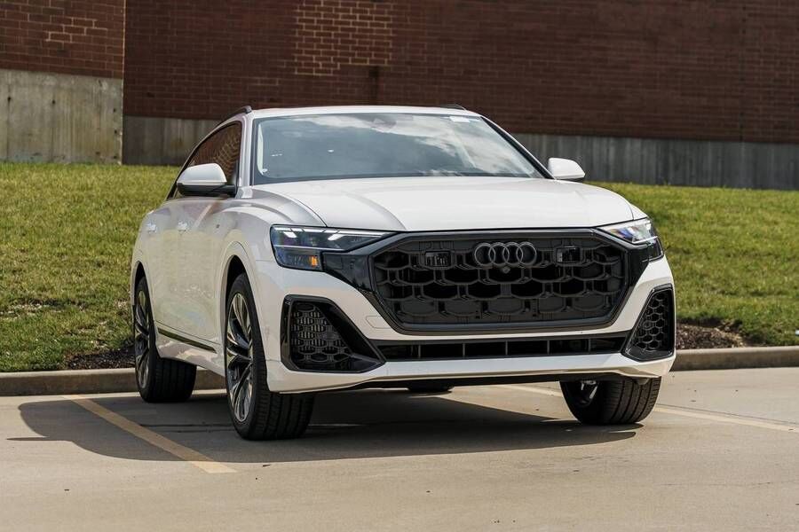 2026 AUDI Q8
