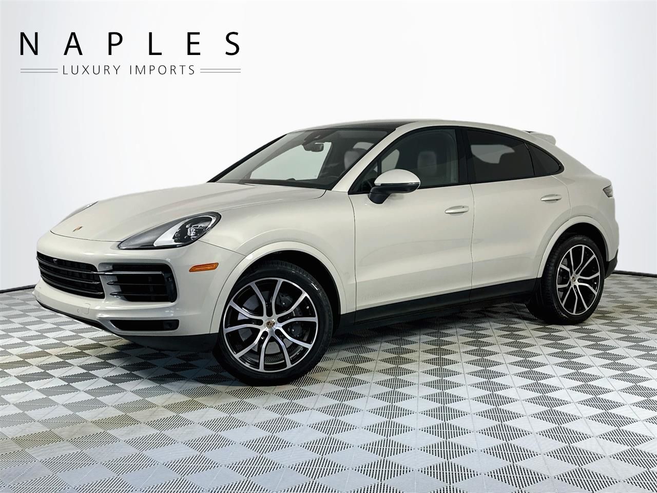 2023 PORSCHE Cayenne