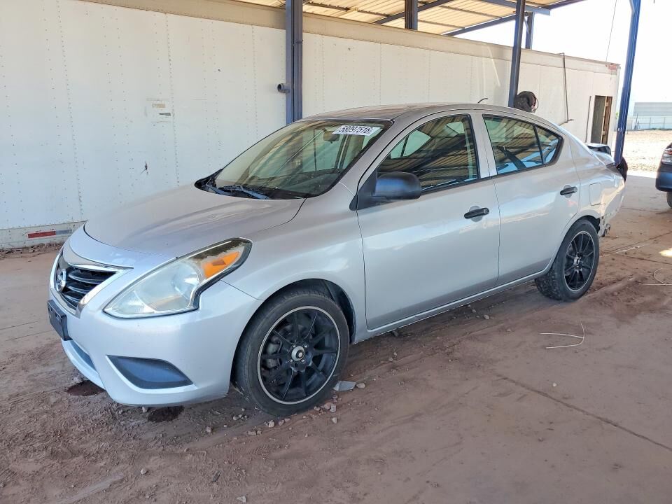 2015 NISSAN Versa