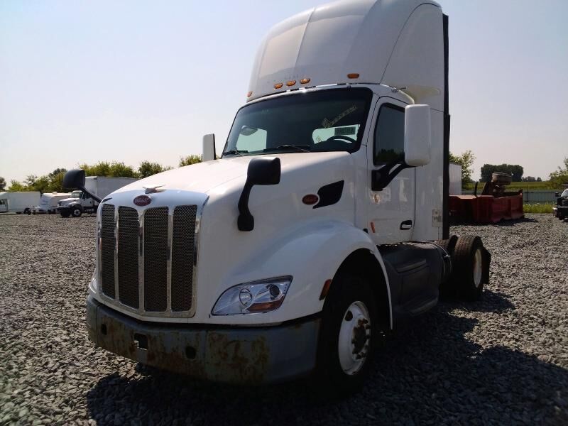 2016 PETERBILT 579