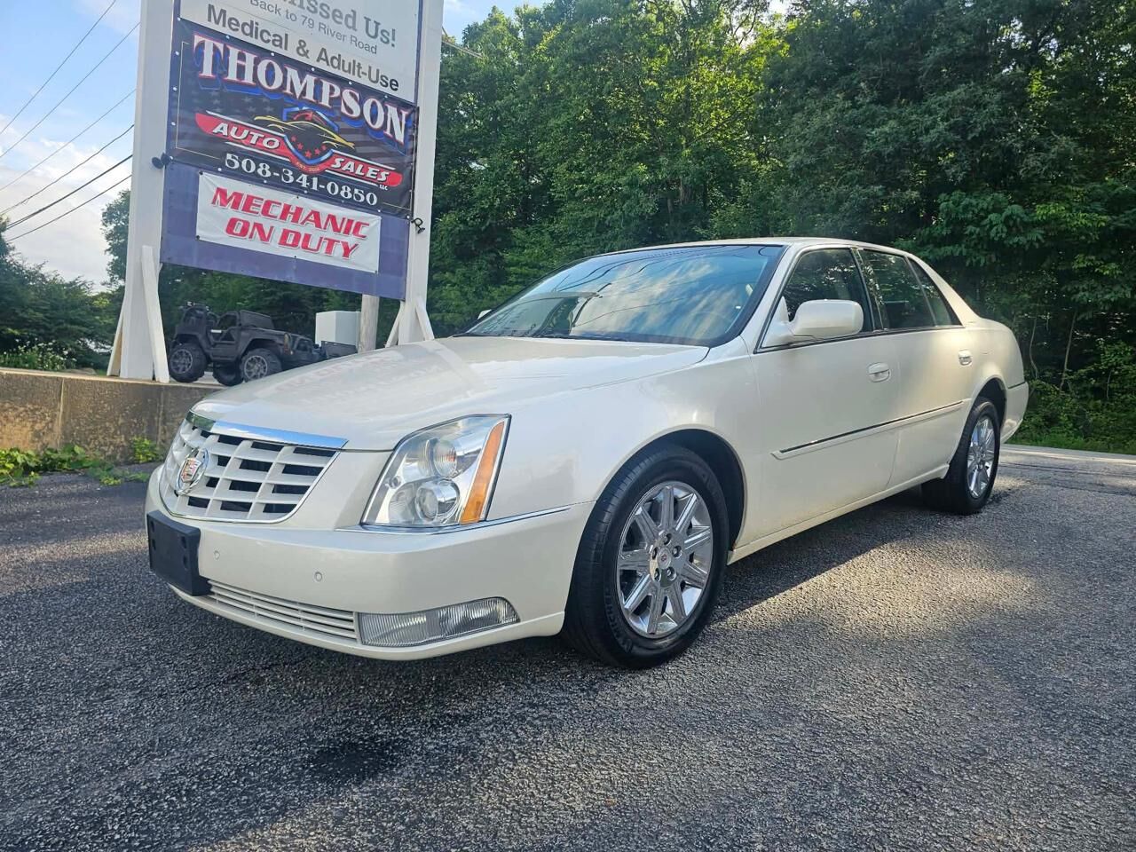2011 CADILLAC DTS