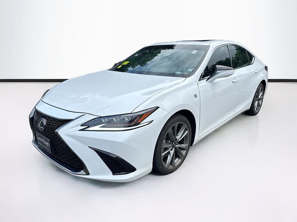 2019 LEXUS ES