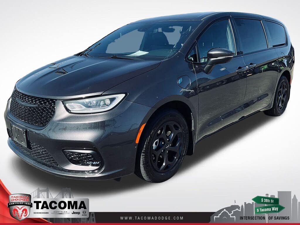 2023 CHRYSLER Pacifica