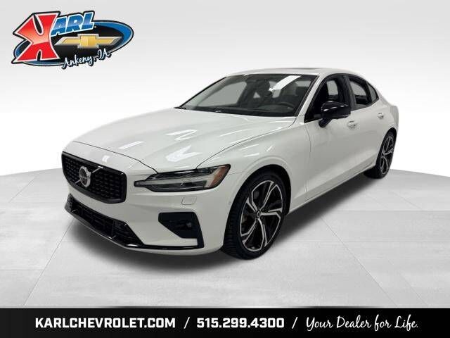 2024 VOLVO S60