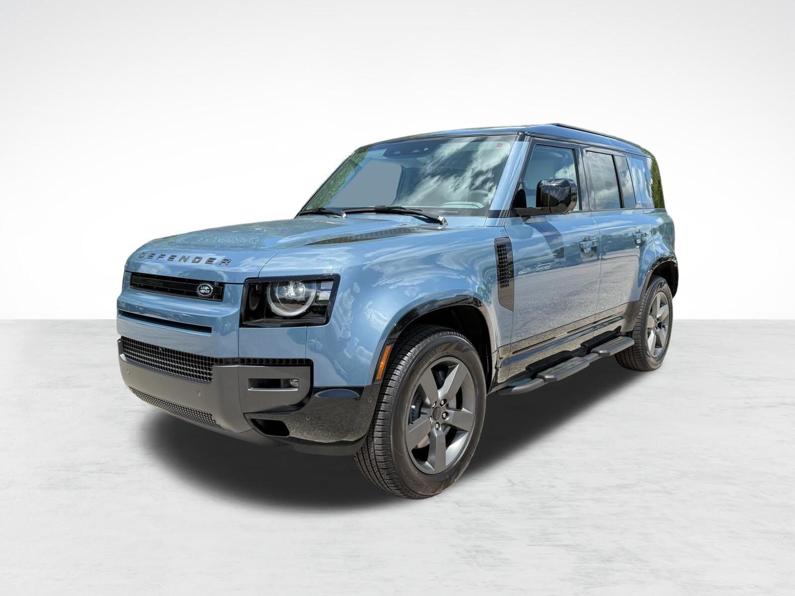2026 LAND ROVER Defender