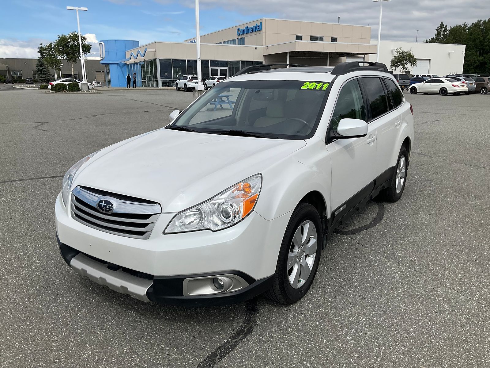 2011 SUBARU Outback