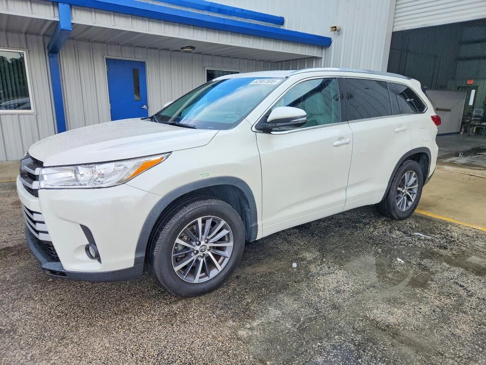 2018 TOYOTA Highlander