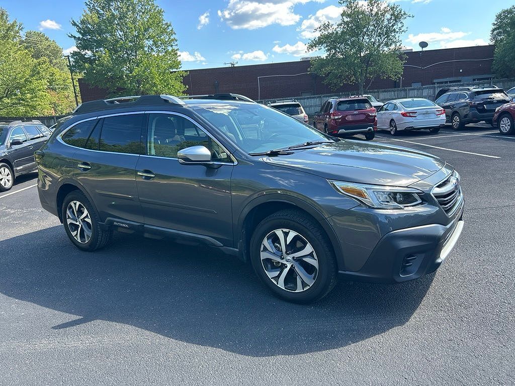 2021 SUBARU Outback