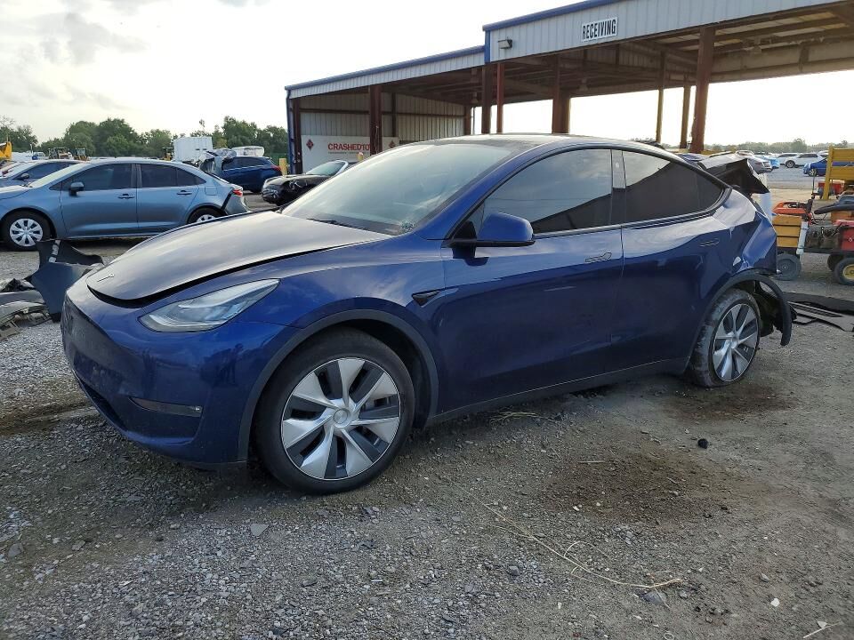 2022 TESLA Model Y