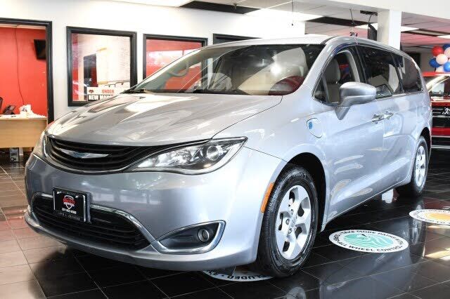 2017 CHRYSLER Pacifica