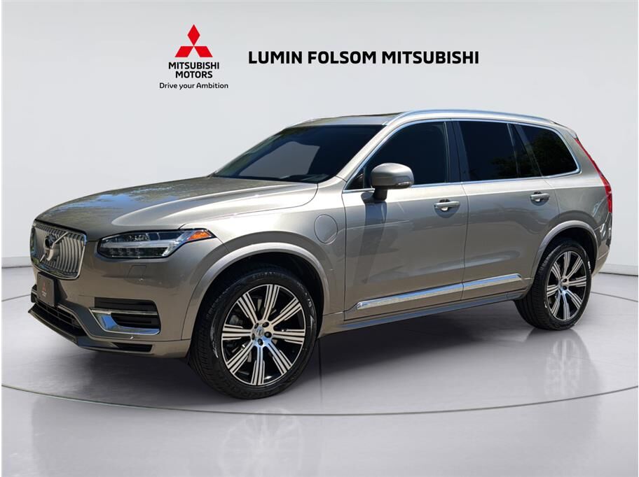 2020 VOLVO XC90