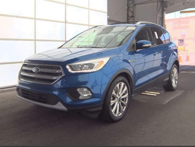 2017 FORD Escape