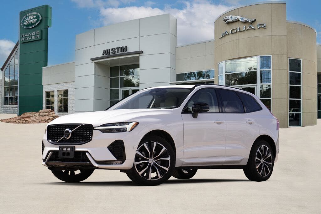 2025 VOLVO XC60