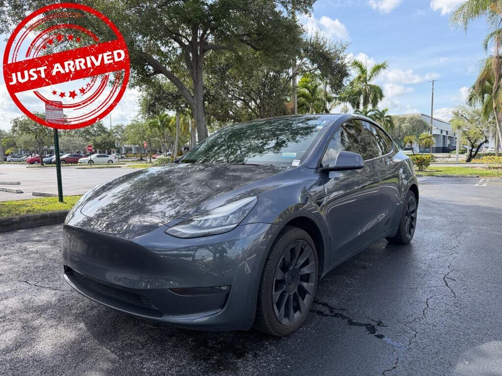 2022 TESLA Model Y
