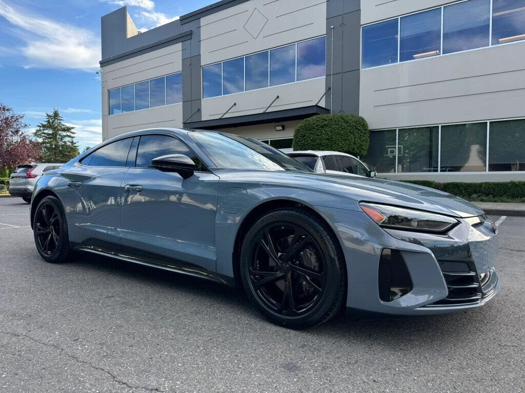 2023 AUDI e-tron GT