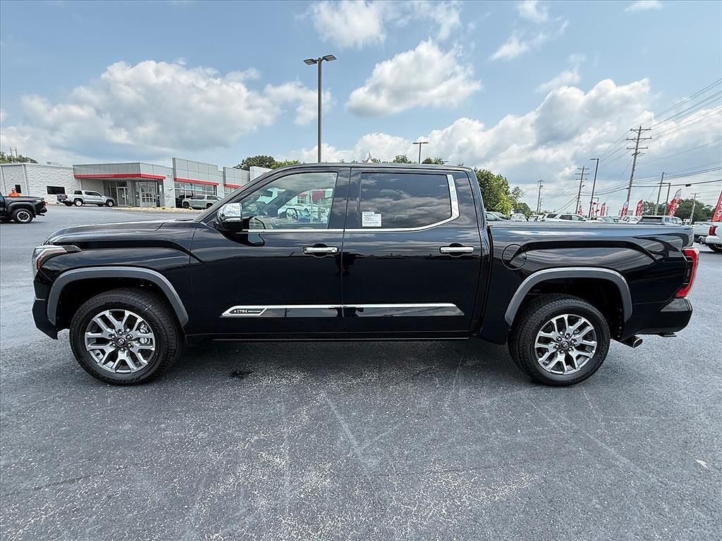2026 TOYOTA Tundra