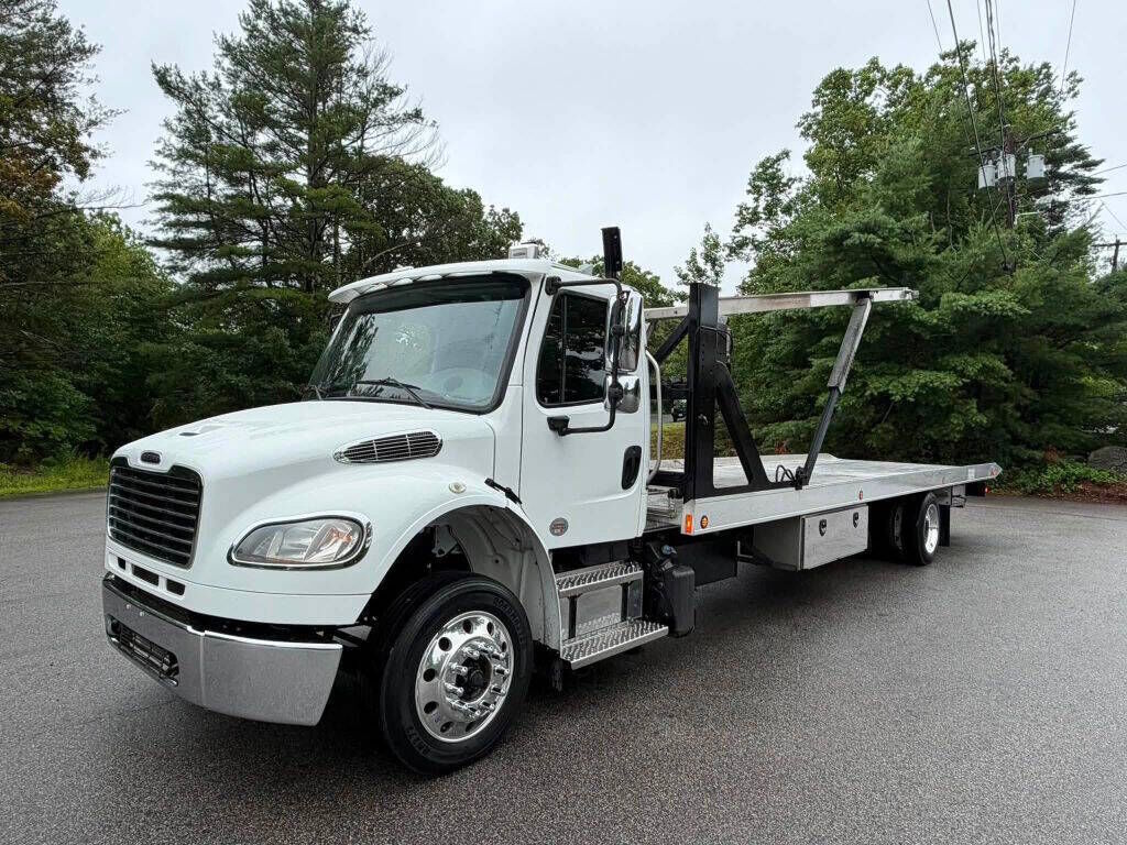 2019 FREIGHTLINER M2