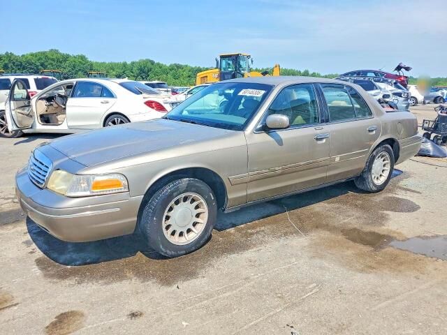 2002 FORD Crown Victoria