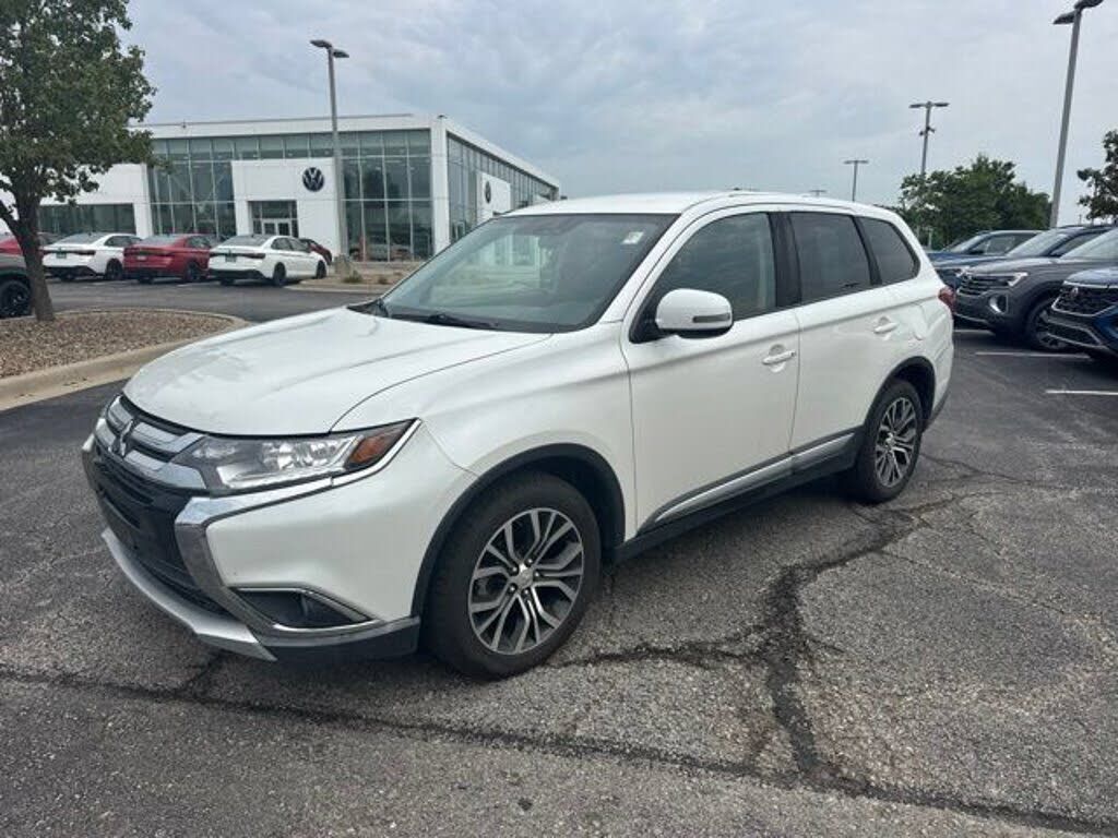 2018 MITSUBISHI Outlander