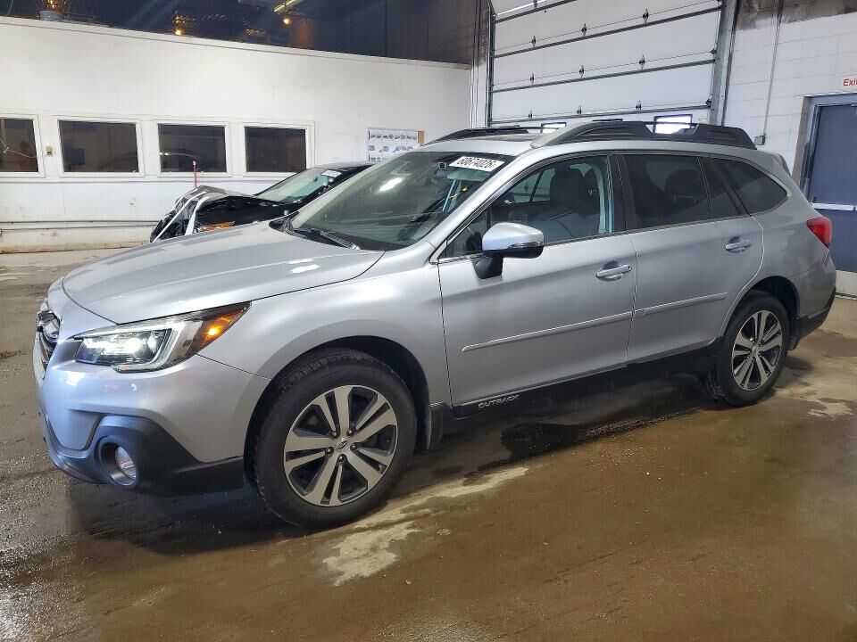 2018 SUBARU Outback