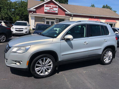 2011 VOLKSWAGEN Tiguan
