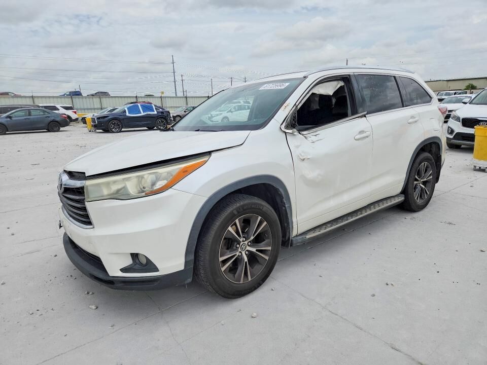 2016 TOYOTA Highlander