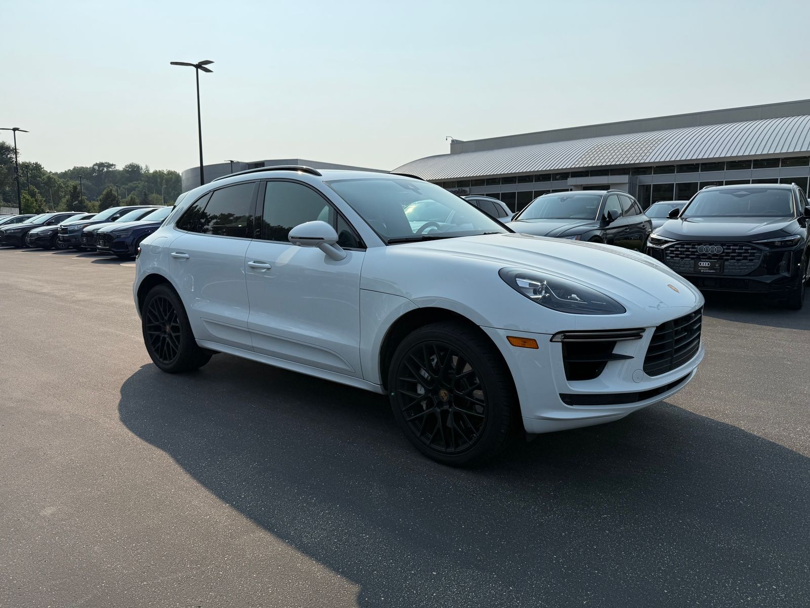 2021 PORSCHE Macan