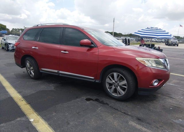 2013 NISSAN Pathfinder
