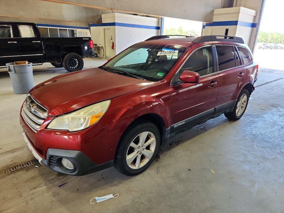 2013 SUBARU Outback