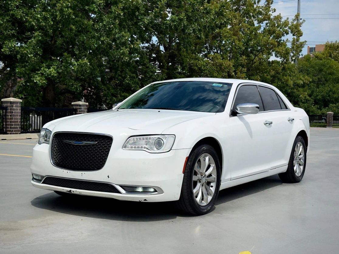 2018 CHRYSLER 300