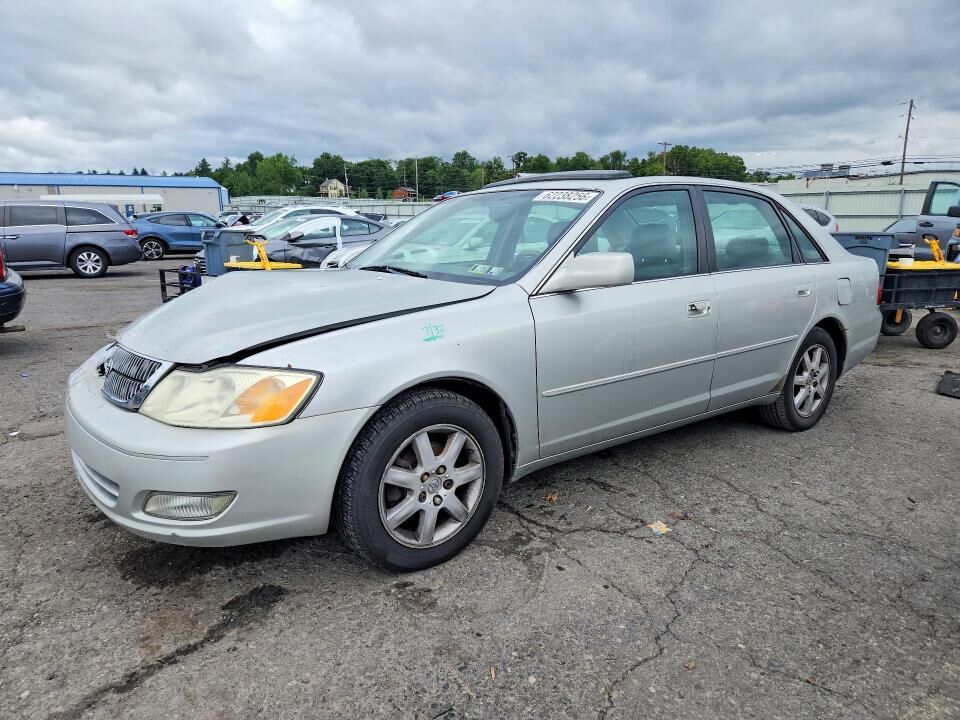 2001 TOYOTA Avalon