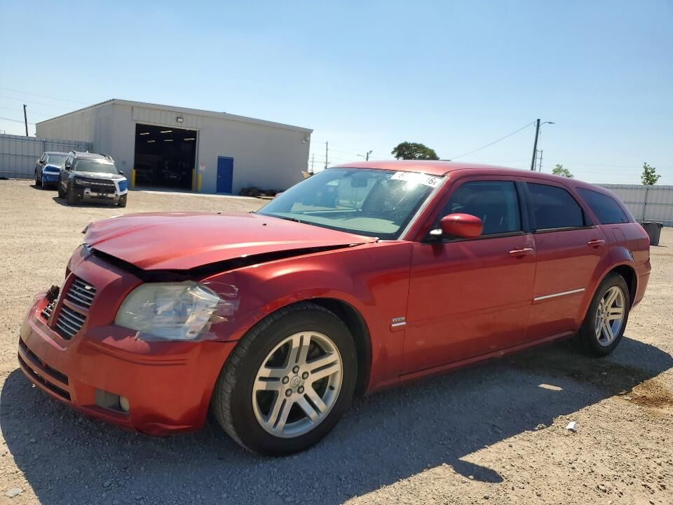 2005 DODGE Magnum
