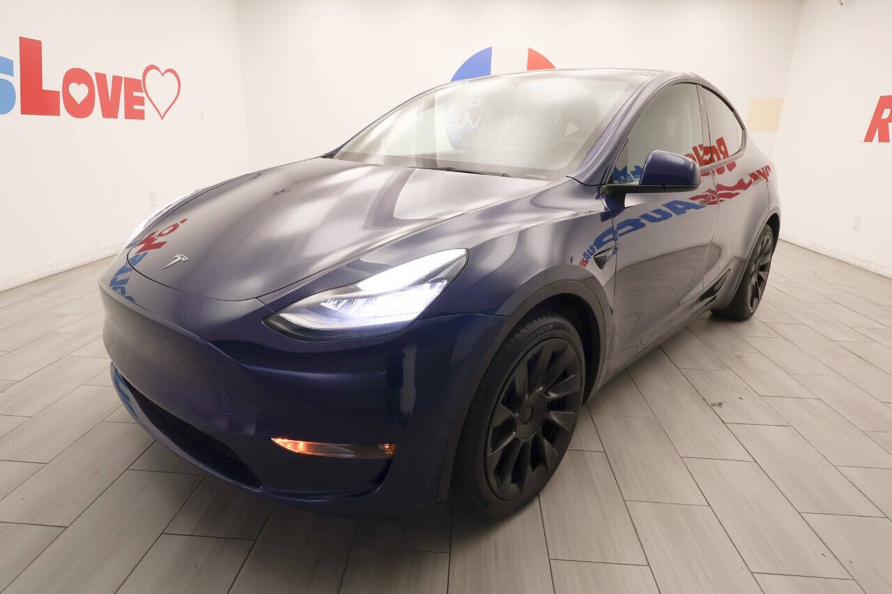 2022 TESLA Model Y