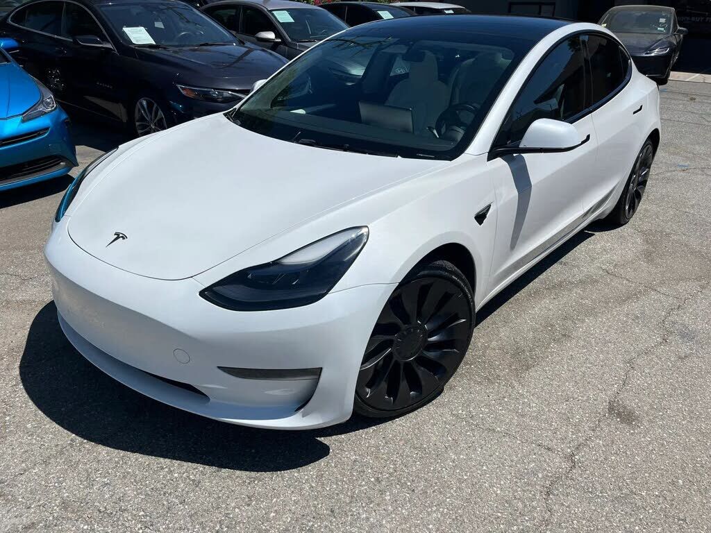 2023 TESLA Model 3