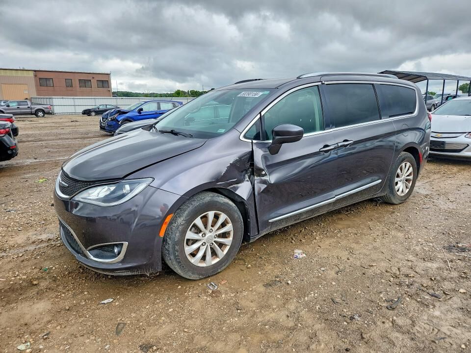 2019 CHRYSLER Pacifica