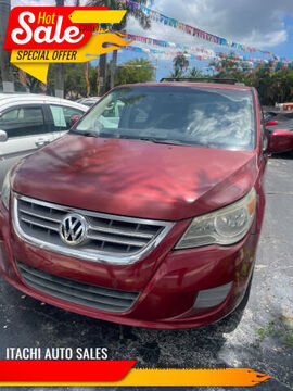2011 VOLKSWAGEN Routan