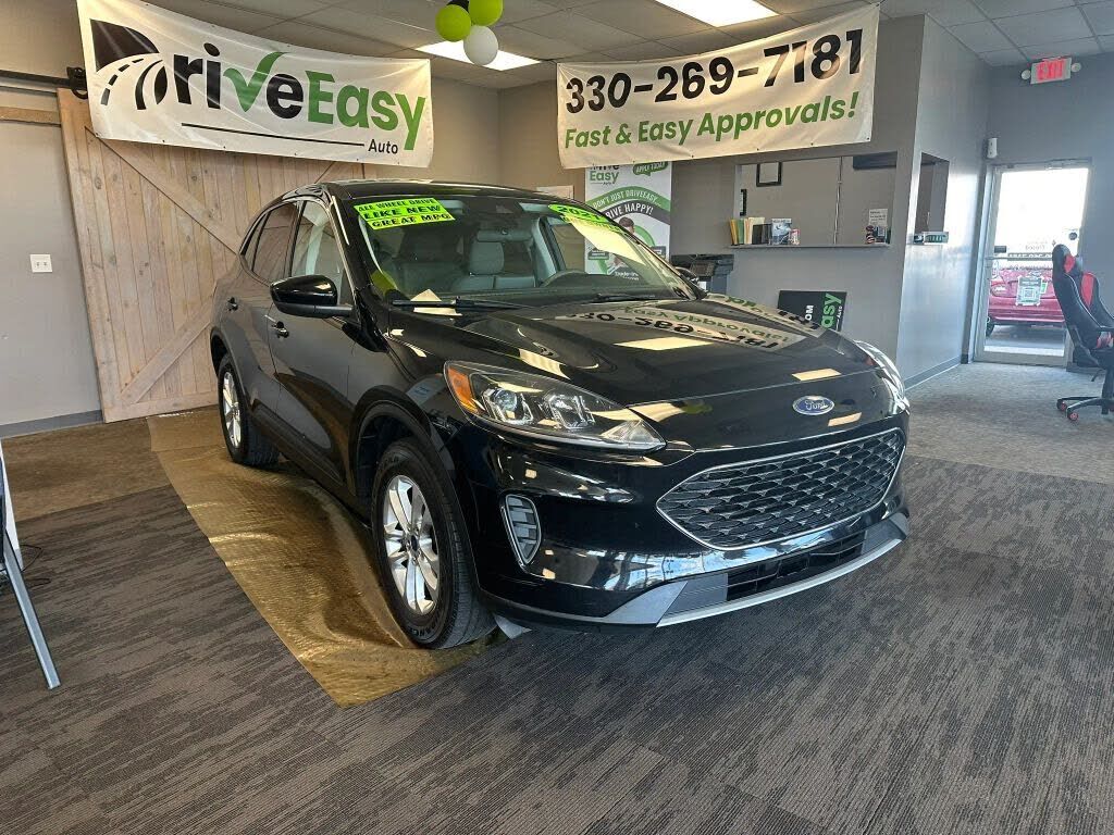 2021 FORD Escape