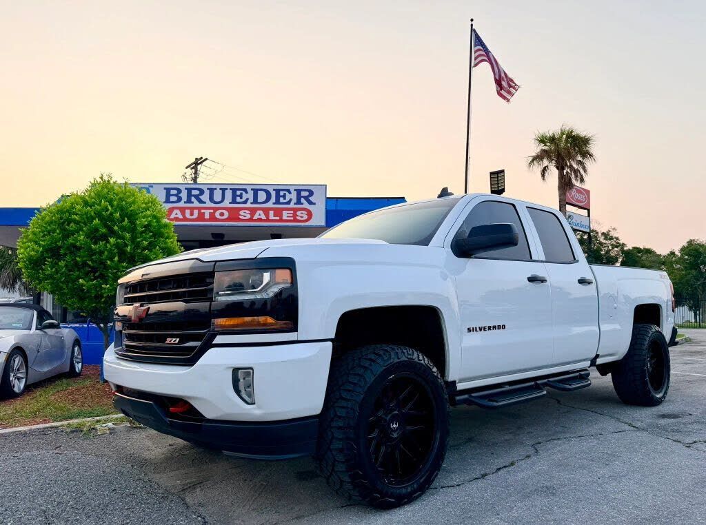 2017 CHEVROLET Silverado