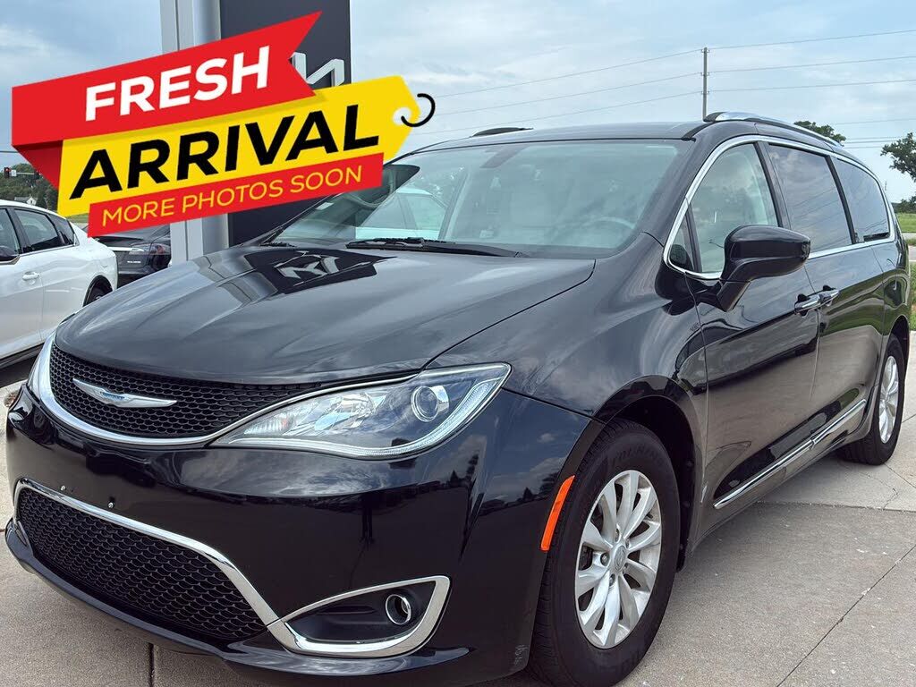 2018 CHRYSLER Pacifica