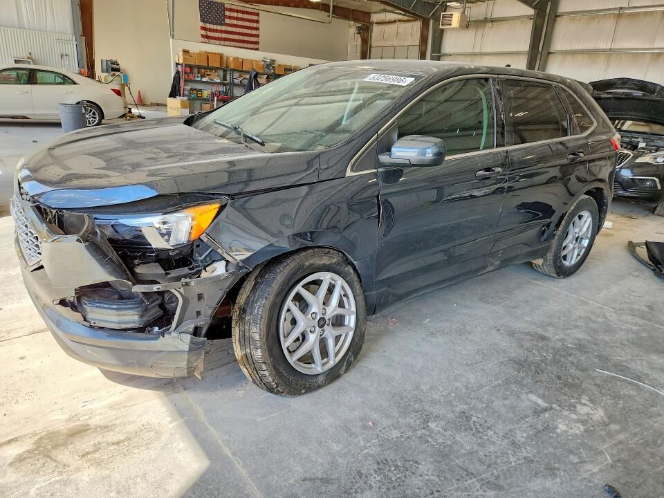 2023 FORD Edge