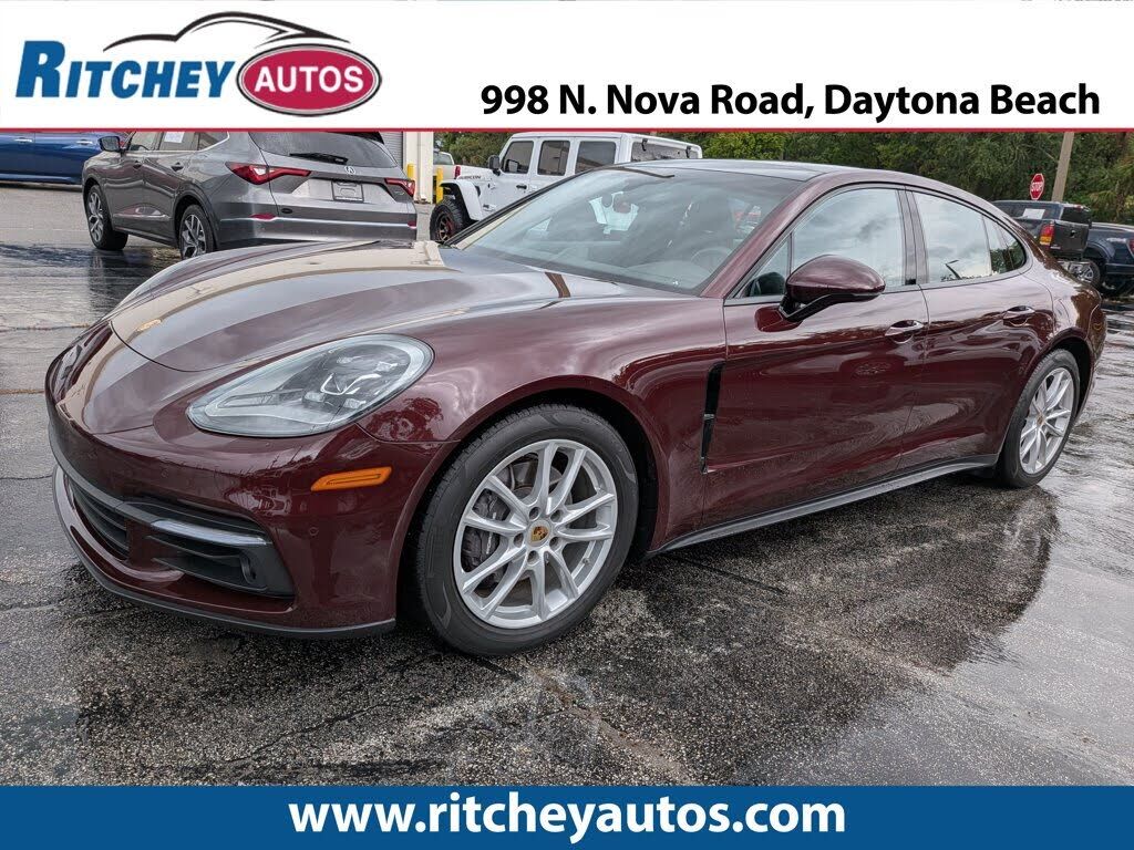 2019 PORSCHE Panamera