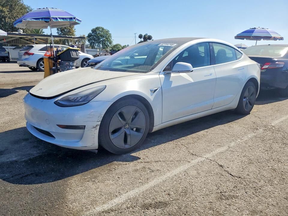 2020 TESLA Model 3