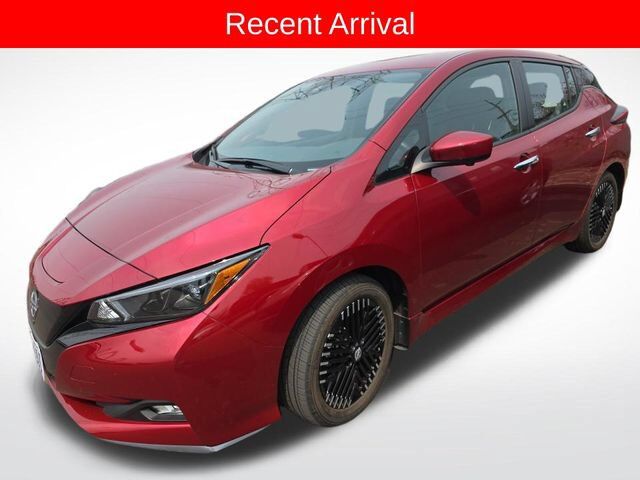 2024 NISSAN Leaf