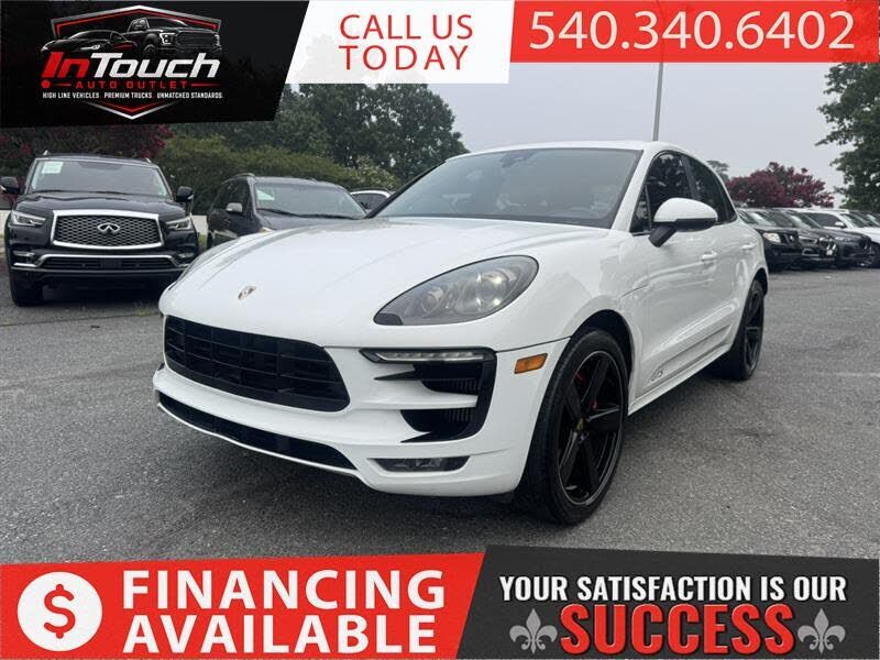 2018 PORSCHE Macan