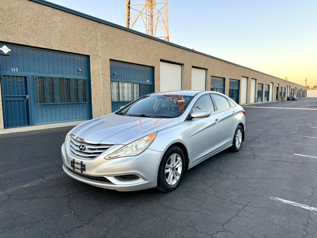 2013 HYUNDAI Sonata