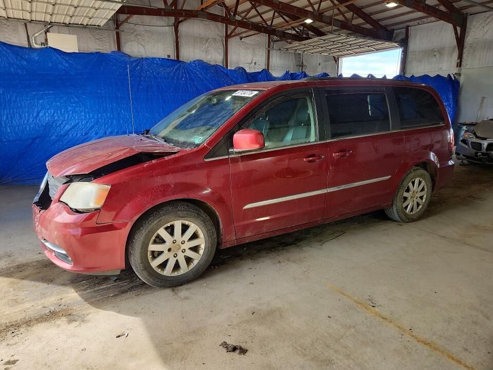 2014 CHRYSLER Town and Country