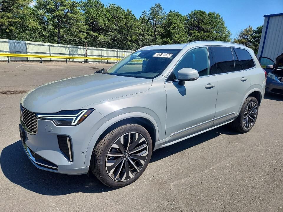 2026 VOLVO XC90