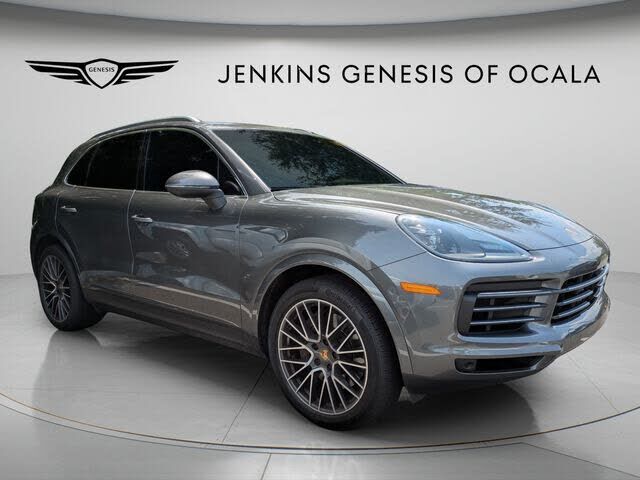 2022 PORSCHE Cayenne